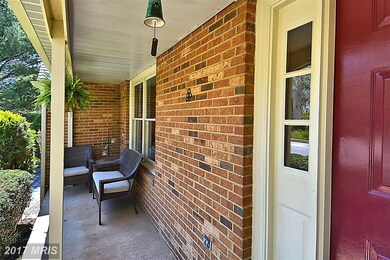 109 Connemara Dr, Sterling, VA 20164 - photo 2