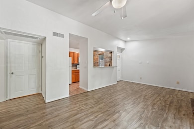 3500 Tangle Brush Dr unit 74, the Woodlands, TX 77381 - photo 5