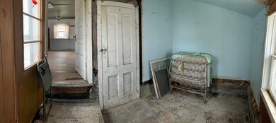 124 E Wilbur St, Hawkeye, IA 52147 - photo 7