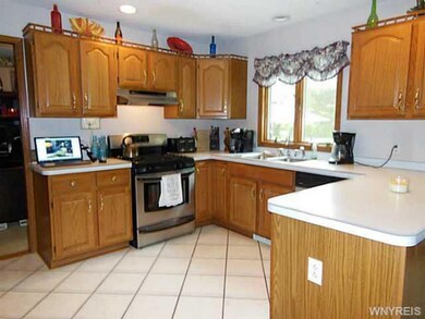 Kitchen. Work area.