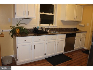 1040 Rill Rd, Reading, PA 19606 - photo 4