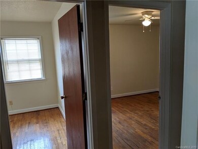 308 & 310 Holland Cir, Statesville, NC 28677 - photo 4