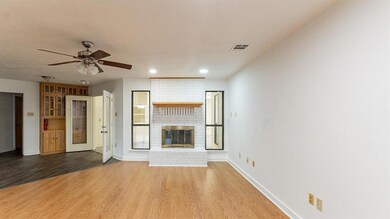 2005 W Baldridge St, Ennis, TX 75119 - photo 5