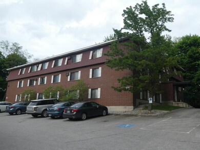 545 Calef Rd unit 22, Manchester, NH 03103 - photo 3