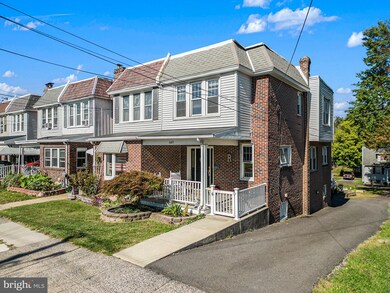 563 E Broad St, Souderton, PA 18964 - photo 4