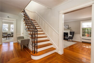 552 East Ave, Pawtucket, RI 02860 - photo 4