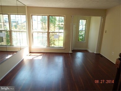 22 Shelburne St, Burlington, NJ 08016 - photo 4