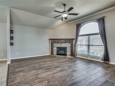 2908 NW 183rd Cir, Edmond, OK 73012 - photo 4