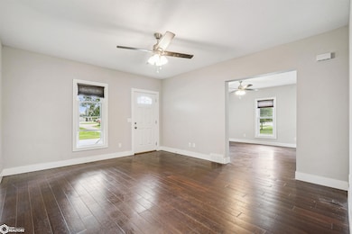 205 S 3rd St, Montezuma, IA 50171 - photo 5