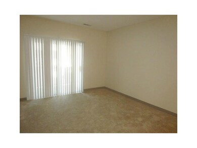 90 Mill St unit 204, Woonsocket, RI 02895 - photo 4