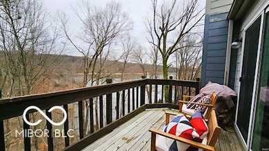 1982 E Bay Pointe Dr unit 34, Bloomington, IN 47401 - photo 2