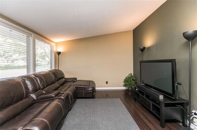 3300 H Ave NW, Cedar Rapids, IA 52405 - photo 4