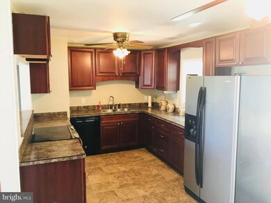 44156 Saint Andrews Ln, California, MD 20619 - photo 3