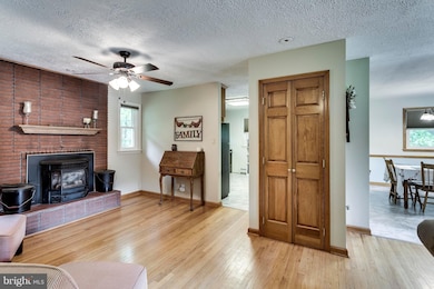 9750 Manchester Ct, La Plata, MD 20646 - photo 7