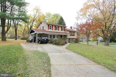 5426 Amberwood Ln, Rockville, MD 20853 - photo 3