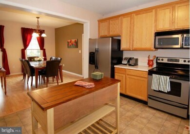 331 Grove Ave, Falls Church, VA 22046 - photo 3