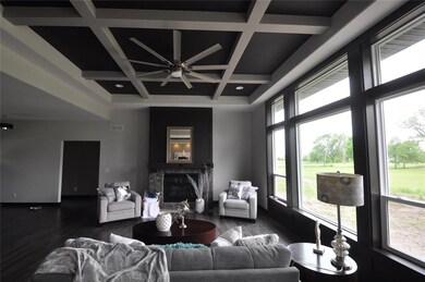 1102 Marks Way, Cedar Rapids, IA 52404 - photo 3