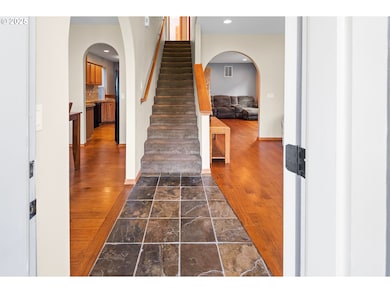 260 Round House Rd, Astoria, OR 97103 - photo 4