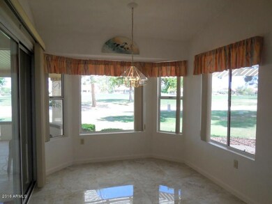 Breakfast nook w/golf course views