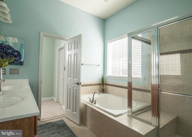 11085 Commanders Ln, White Plains, MD 20695 - photo 4