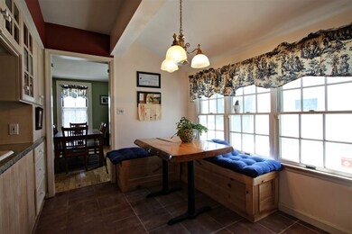 407 Spring St, Saint Johnsbury, VT 05819 - photo 4