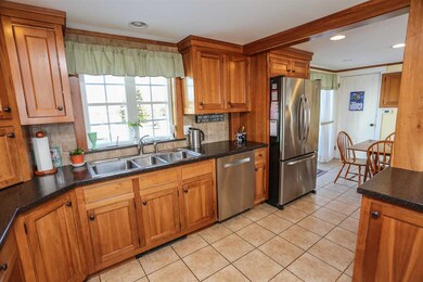 82 Newton Rd, Plaistow, NH 03865 - photo 2