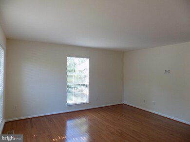 301 Bentley Ct, Stafford, VA 22554 - photo 3