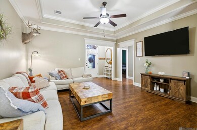 38221 Shelby Dr, Denham Springs, LA 70706 - photo 2