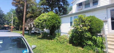 346 N Riverview Ave, Edison, NJ 08817 - photo 4