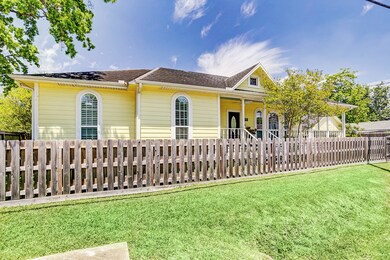 1010 Mathis St, Houston, TX 77009 - photo 7