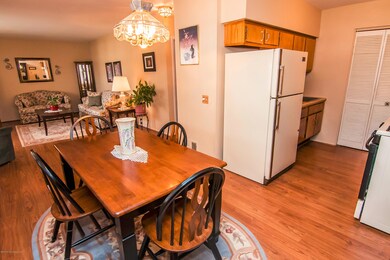 Dining into Kitchen
