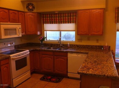 Kitchen - Granite Countertops