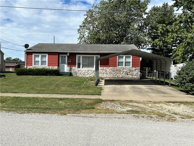 407 N Henrietta St, Effingham, IL 62401 - photo 2
