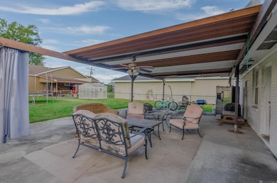 655 7th St, Port Allen, LA 70767 - photo 6