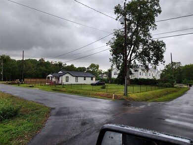 8215 Easter St, Houston, TX 77088 - photo 2
