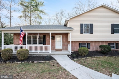 106 Redbud Cir, Cross Junction, VA 22625 - photo 3