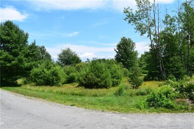 Lot frontage on Cabin Road