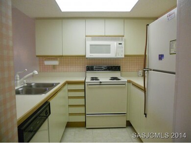 Kitchen with all your needs