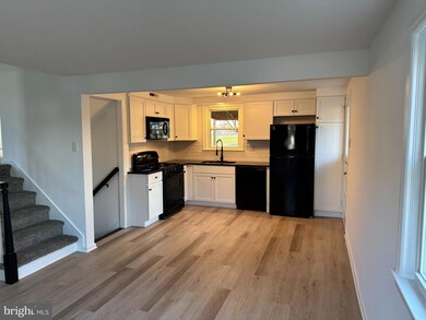 763 Oatman St, York, PA 17404 - photo 5