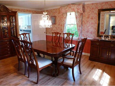 Dining Room. Timeless Nina Campbell Wallcovering &