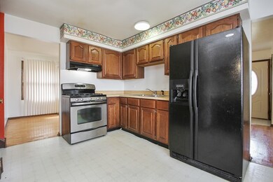 18045 Ravisloe Terrace, Country Club Hills, IL 60478 - photo 3