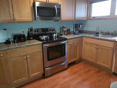 5 Pemigewasset Dr unit 3, Lincoln, NH 03251 - photo 2