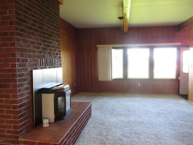 Living room b