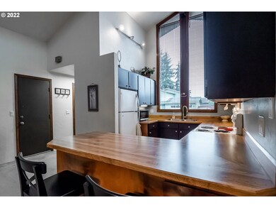 604 T St, Springfield, OR 97477 - photo 5