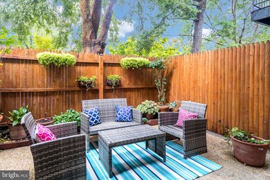 1853 Biltmore St NW unit A, Washington, DC 20009 - photo 3