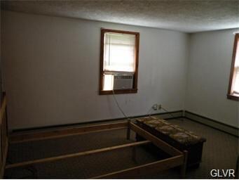 4967 Buckeye Rd, Emmaus, PA 18049 - photo 4