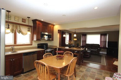 567 Mantua Ave, Paulsboro, NJ 08066 - photo 6