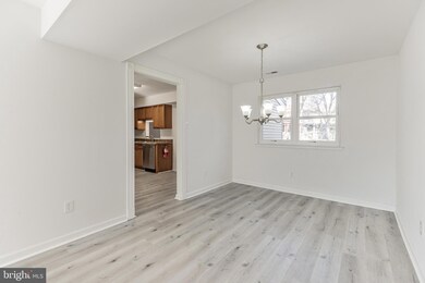 304 Carleton Ln, Mount Laurel, NJ 08054 - photo 4