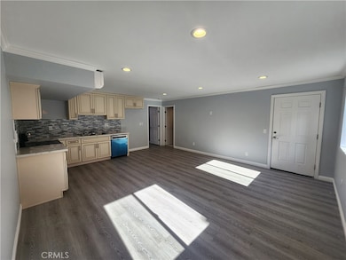 21217 De la Guerra St unit A, Woodland Hills, CA 91364 - photo 4