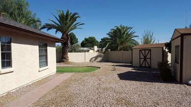 Side yard, shed & workshop